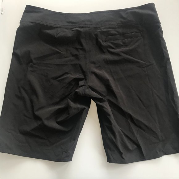 volcom black lace up cover up 11" board shorts - Picture 2 of 2